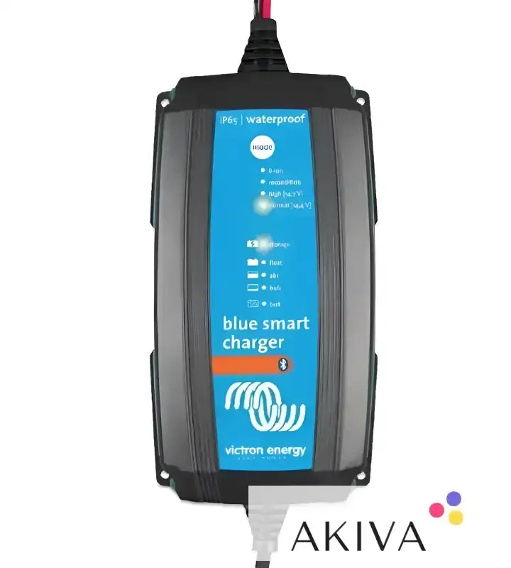 Blue Smart IP65 Charger 12/10(1) 230V CEE 7/16 in vibrant blue design